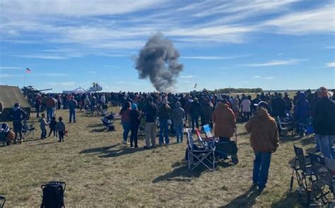 En Dallas chocan dos aviones durante un espectáculo de fuerza aérea