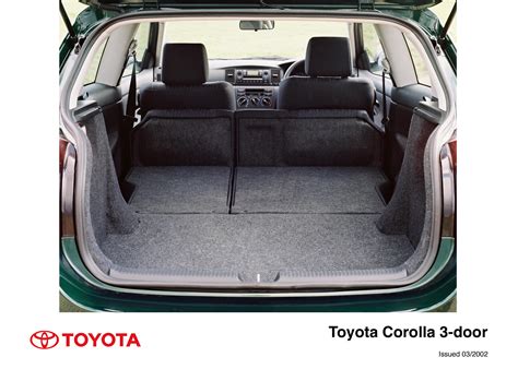 Corolla 3-Door Interior (2002 - 2004) - Toyota Media Site