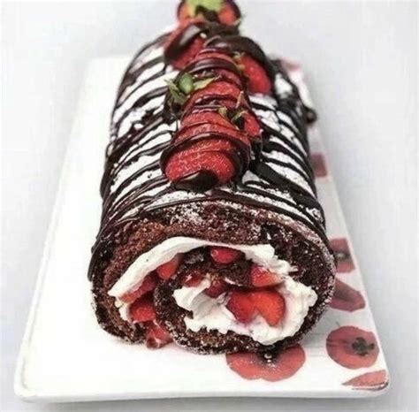 Pin By Elizabeth Jane Denton On Food Drink Chocolate Roll Cake