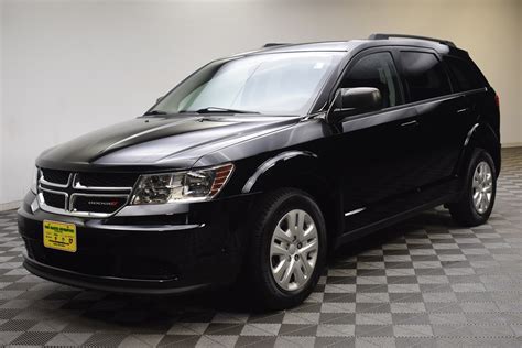 Pre Owned Dodge Journey Se D Sport Utility In Akron C B