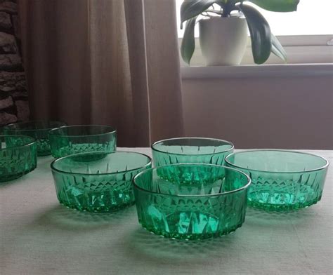 Set X 4 Arcoroc Emerald Green Glass Dessert Bowl Made In Etsy Glass Dessert Bowls Vintage