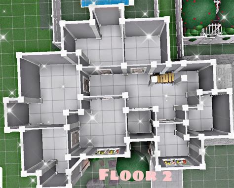 an overhead view of a floor plan for a house in the middle of a field