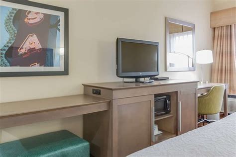 Hampton Inn Dickson - UPDATED 2018 Prices & Hotel Reviews (TN ...