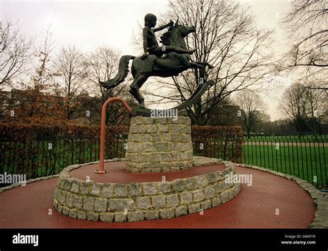 Diana memorial playground Stock Photo - Alamy