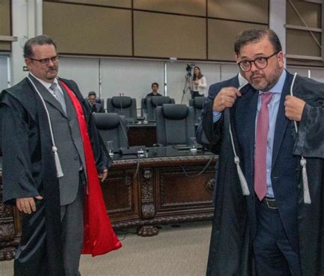 Tribunal de Justiça deu posse a novo desembargador ACONJURPR