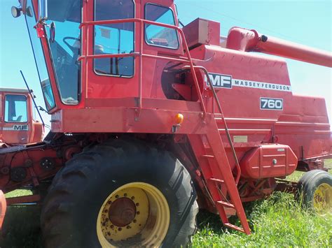 Big Red Massey Ferguson 760 Combine