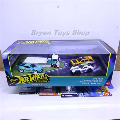 Hot Wheels Premium Diorama Greedy Series Datsun 240Z Subaru BRZ Pandem