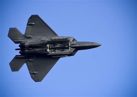 F 22 Raptor Demonstration Team Pilot Does A Fly By During The Atlantic Trident 17 [4936 × 3526