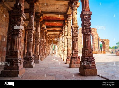 Iron Pillar Of Delhi Or Ashoka Pillar And Courtyard Of Quwwat Ul Islam