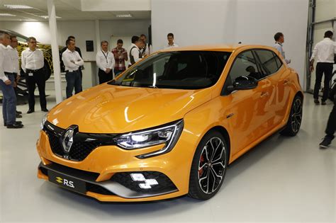 Renault M Gane Rs La Sportive En Direct Du Salon De Francfort