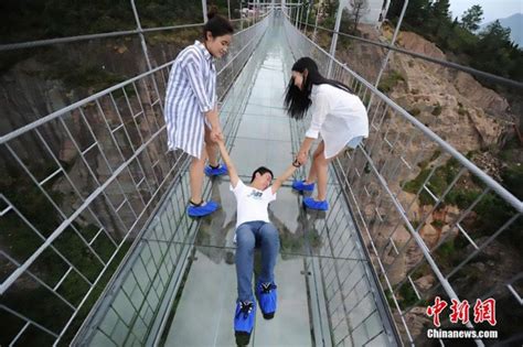 World’s Longest Glass Bottomed Bridge Opens In China