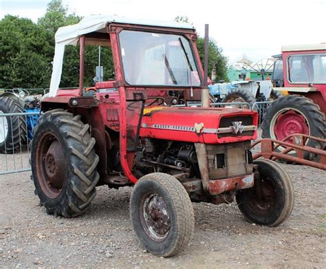 Umw 467j 1971 Massey Ferguson 135 Tractor Cheffins Vintag Flickr