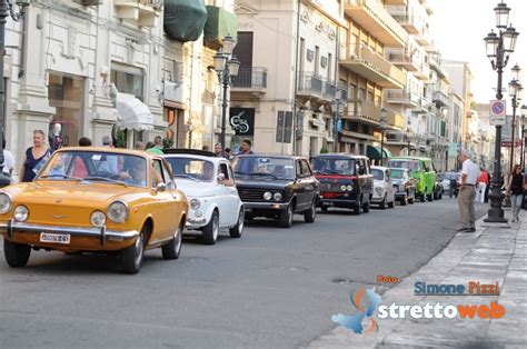 Reggio Corteo Di Auto Storiche In Centro Foto