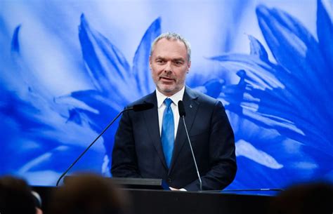 Leader of Sweden’s Liberal Party steps down