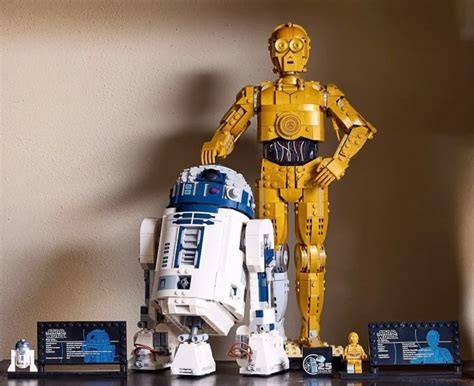 Shiny and Bricky! LEGO Star Wars 75398 Buildable C-3PO coming Fall 2024 ...