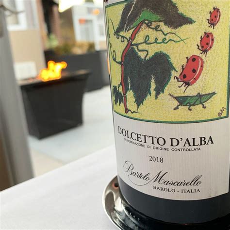 No Stray Threads Bartolo Mascarello Dolcetto D Alba Opening A Bottle