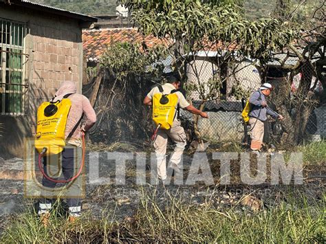 En Riesgo Viviendas De Ocozocoautla Por Incendio De Pastizales