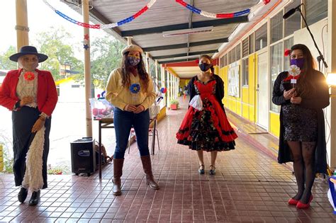 LOS ANDES En Escuela España celebran fiestas patrias con cueca y