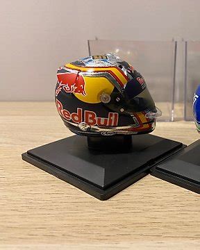 Spark 1 5 2 Model Car Helmets Valentino Rossi Catawiki