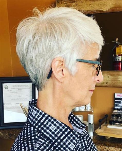 The Best Hairstyles And Haircuts For Women Over 70