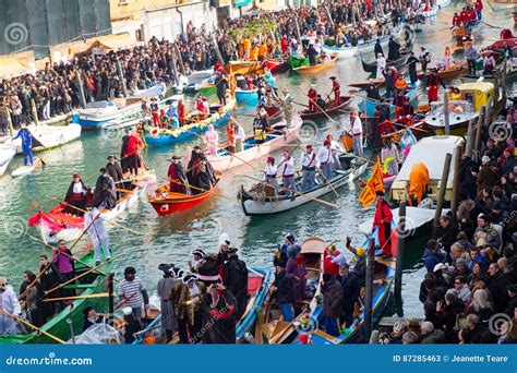 Venice Carnivale Boats Stock Image Image Of Gondola 87285463