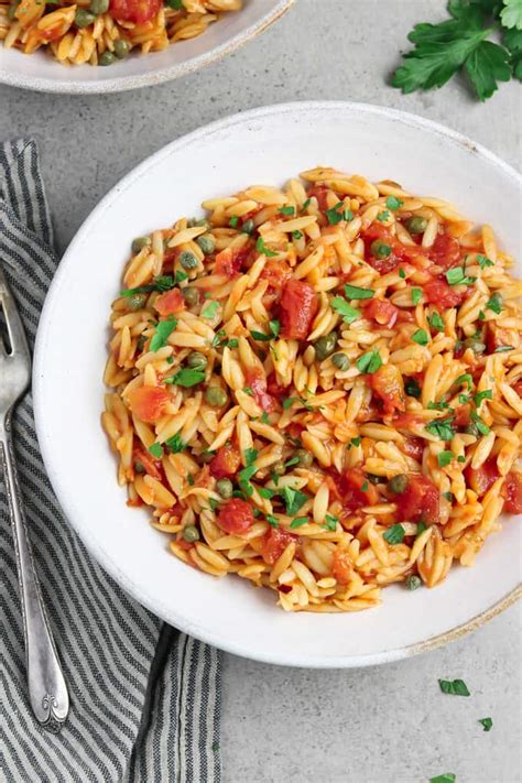 One Pot Tomato Orzo Vegan Huggs