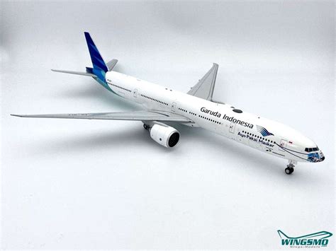 JC Wings Garuda Indonesia Ayo Pakai Masker Boeing 777 300ER LH2283