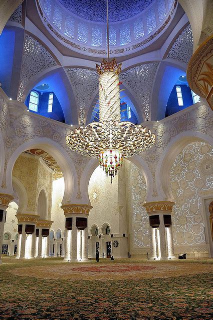 Details inside of The Grand Mosque in Abu Dhabi,... - It's a beautiful ...