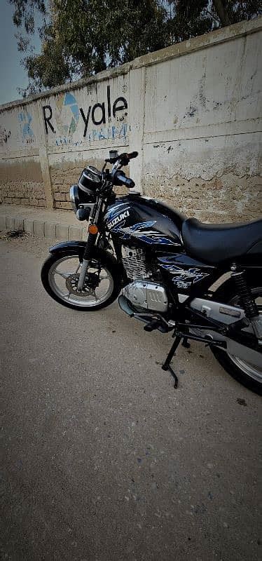 Suzuki Gs Standard