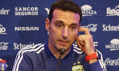 Lionel Scaloni Hits Back At Angel Di Maria After He Called For Messi