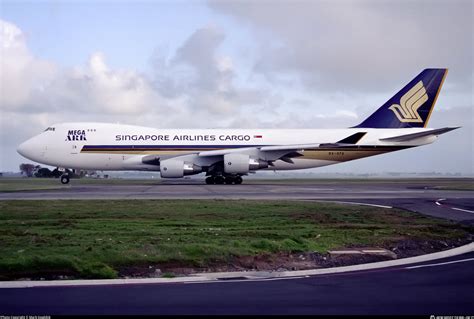 V Sfa Singapore Airlines Cargo Boeing F Photo By Mark