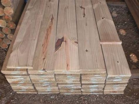 Tabua De Pinus Tratado Aplainada E Lixada 28 Cm X 3 Mts R 34 90 Em