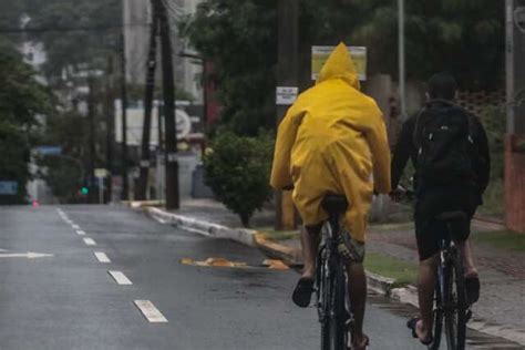 Ltimo Domingo De Maio Amanhece Chuva E Dia Permanece Inst Vel Em