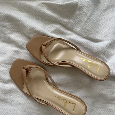 Lulus Nude Kitten Heels Size Nine Depop