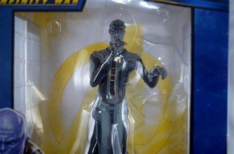 Diamond Select Marvel Movie Gallery Ebony Maw Review Thegww