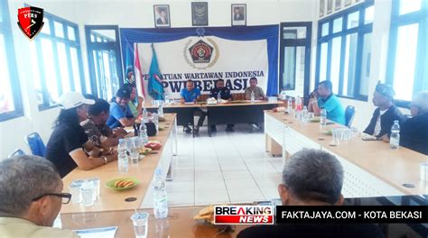 Pwi Bekasi Raya Gelar Pembentukan Panitia Konferensi Pwi Bekasi