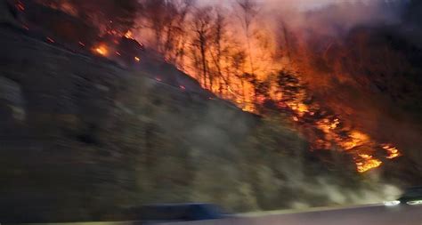 Black Bear Fire: I-40 North Carolina smoke, flames possible for days