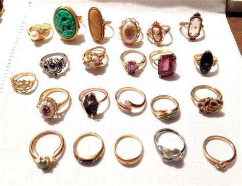 Vintage Estate Antique Avon Costume Jewelry Ring Lot Of 22 Avon