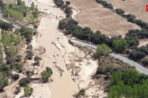 Spanyol Diterjang Banjir Akibat Hujan Lebat ANTARA News