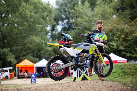 Zdjęcia 07 Husqvarna MY2023 Michal Mikulsk Crossowe modele Husqvarny