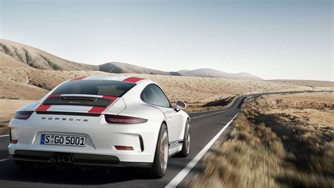 Porsche 911 R makes Geneva debut – 500 hp, manual 1522817_911_r_2016 ...