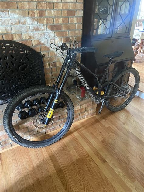 2022 Specialized Demo Race S4 For Sale