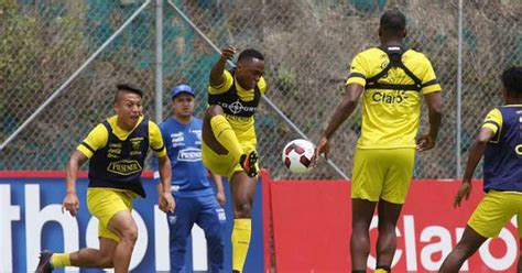 La Naci N Ecuador Busca Revancha Ante Per Para Mantenerse Arriba