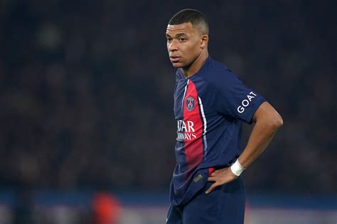 Kylian Mbappe Thông Báo Chia Tay Psg Vào Cuối Mùa Giải Báo Dân Trí