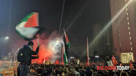 Protesta Pro Palestina Sotto La Sede Della Rai 10