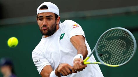 Matteo Berrettini's Racket - What Does He Use? - Perfect Tennis