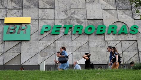 Petrobras prevê investir US 300 milhões em refinarias até 2025 CNN