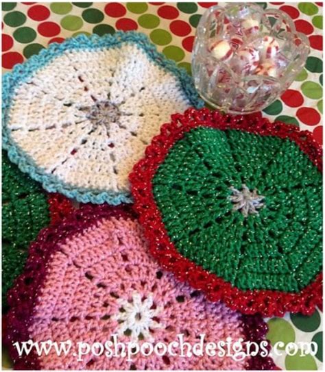 Christmas Tree Crochet Doily with Free Pattern - Pattern Center