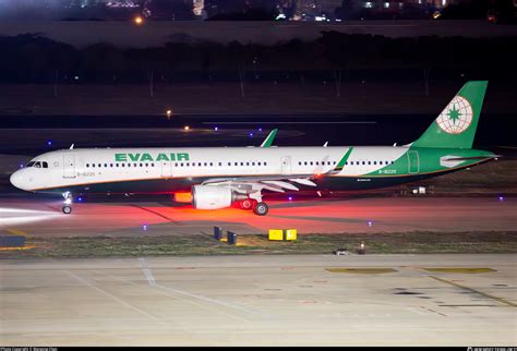 B 16225 EVA Air Airbus A321 211 WL Photo By Wanping Chen ID 1571594