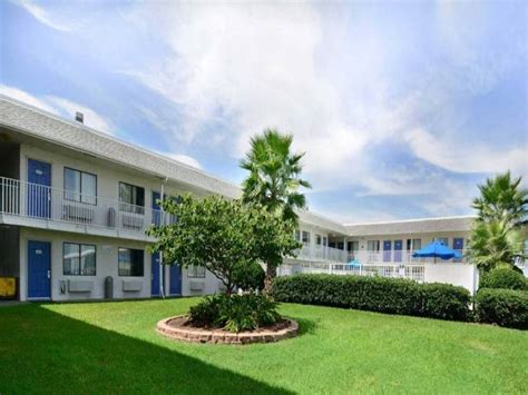 Motel 6 | Visit Galveston